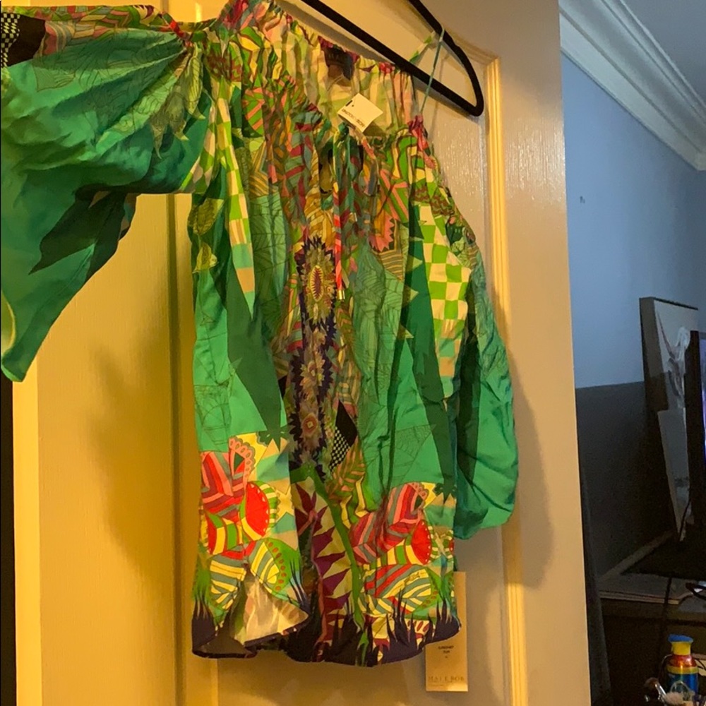 Halebob cold shoulder top